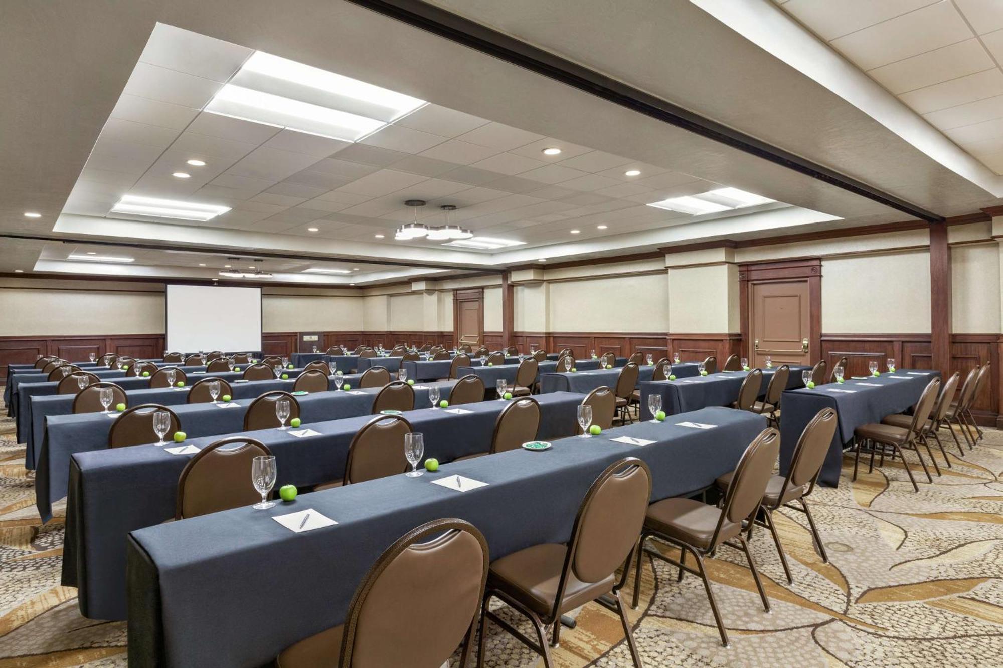 Embassy Suites By Hilton Santa Ana Orange County Airport Exteriör bild