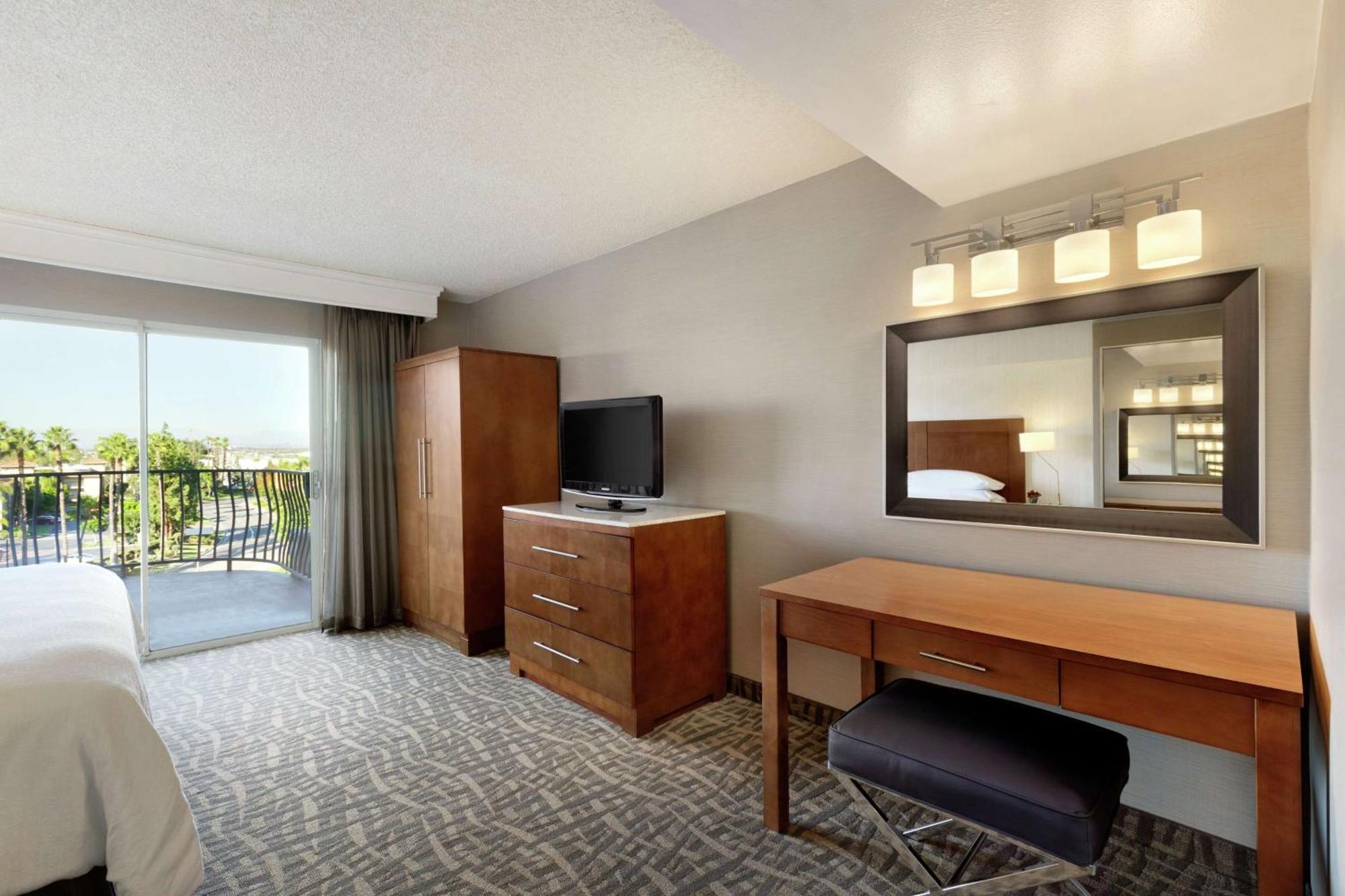 Embassy Suites By Hilton Santa Ana Orange County Airport Exteriör bild