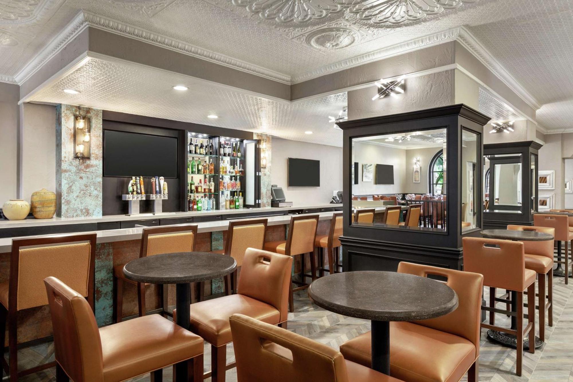 Embassy Suites By Hilton Santa Ana Orange County Airport Exteriör bild